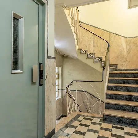 Apartament Youropo - *
